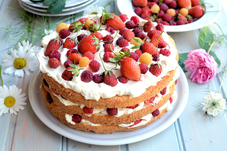 Swedish midsummer cake