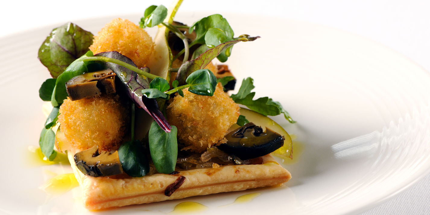 Chicory Tart Recipe, Pear Salad & Blue Cheese - Great British Chefs
