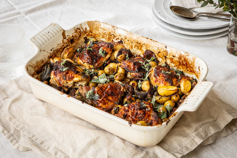 Sticky chicken with potatoes, dates and olives