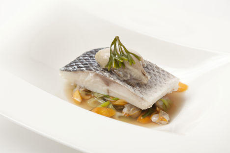 How to steam sea bass fillets