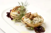 Baked potatoes with crab and walnuts