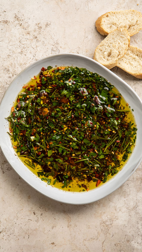 Za_atar and Kalamta dipping oil