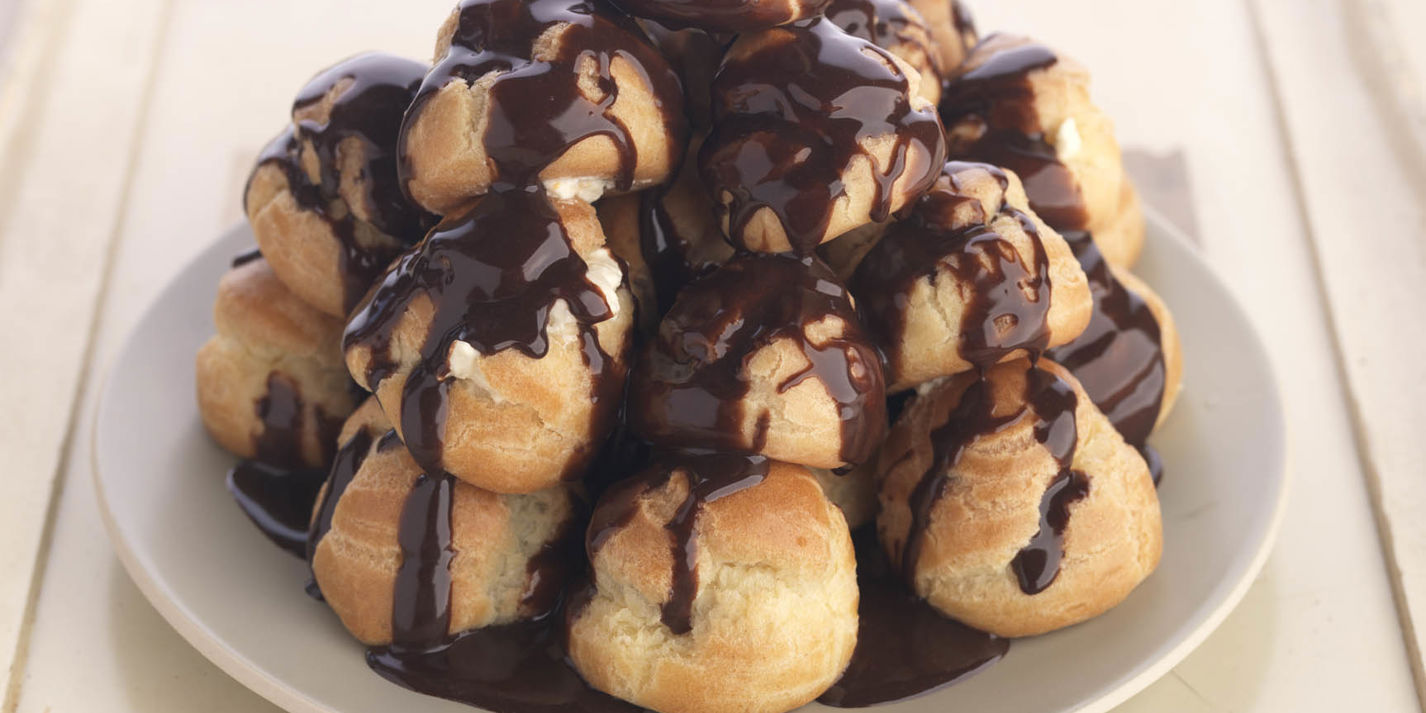 Chocolate profiteroles