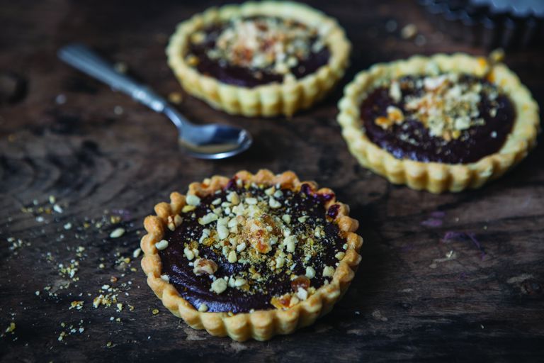 Chocolate and peanut ganache tartelette
