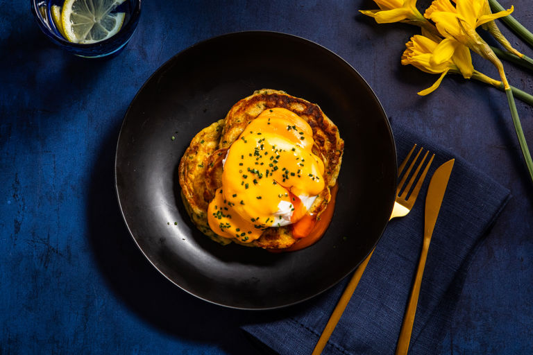 Herbed buttermilk ‘Benedict’ pancakes