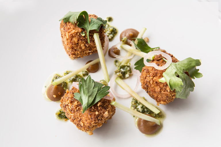 Crispy pig’s head, apple salad