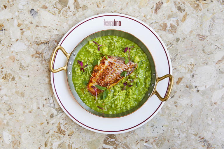 Red mullet with arroz verde