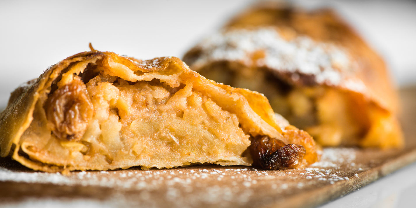 Apple Strudel Recipe - Great Italian Chefs