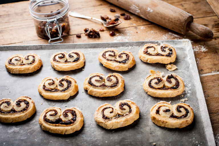 Mini mincemeat puffs