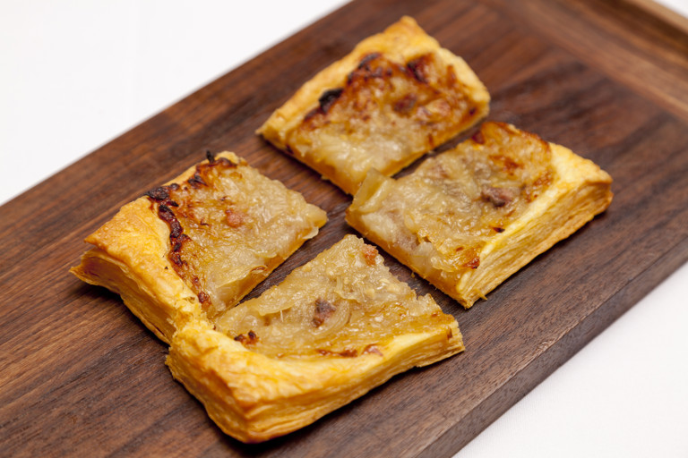 Classic pissaladière