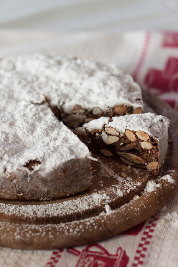 Festive Sweet Treats from Medieval Tuscany - Great Italian Chefs
