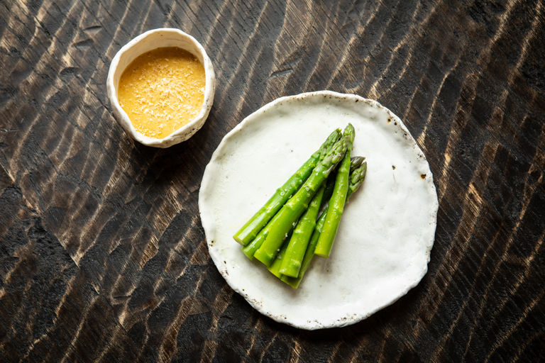 Asparagus with cobnut butter emulsion