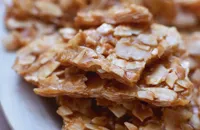 Toasted coconut brittle