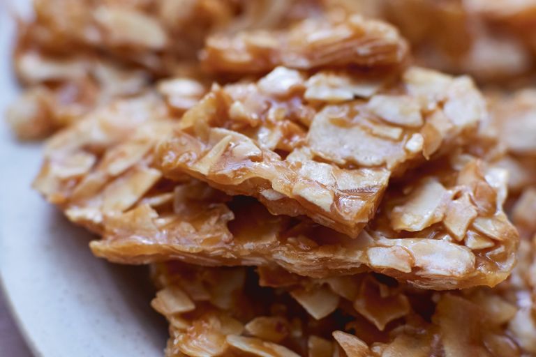 Toasted coconut brittle