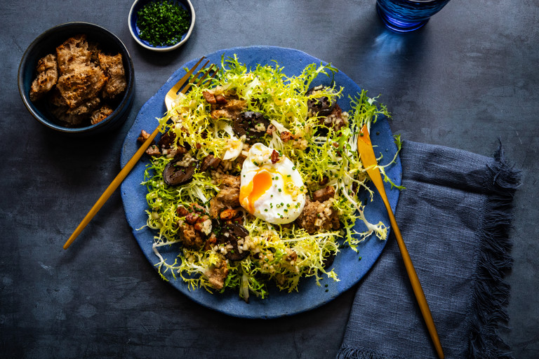 Salad Lyonnaise