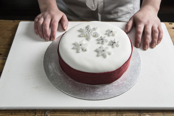 Snowflake Christmas Cake Decoration Recipe - Great British Chefs