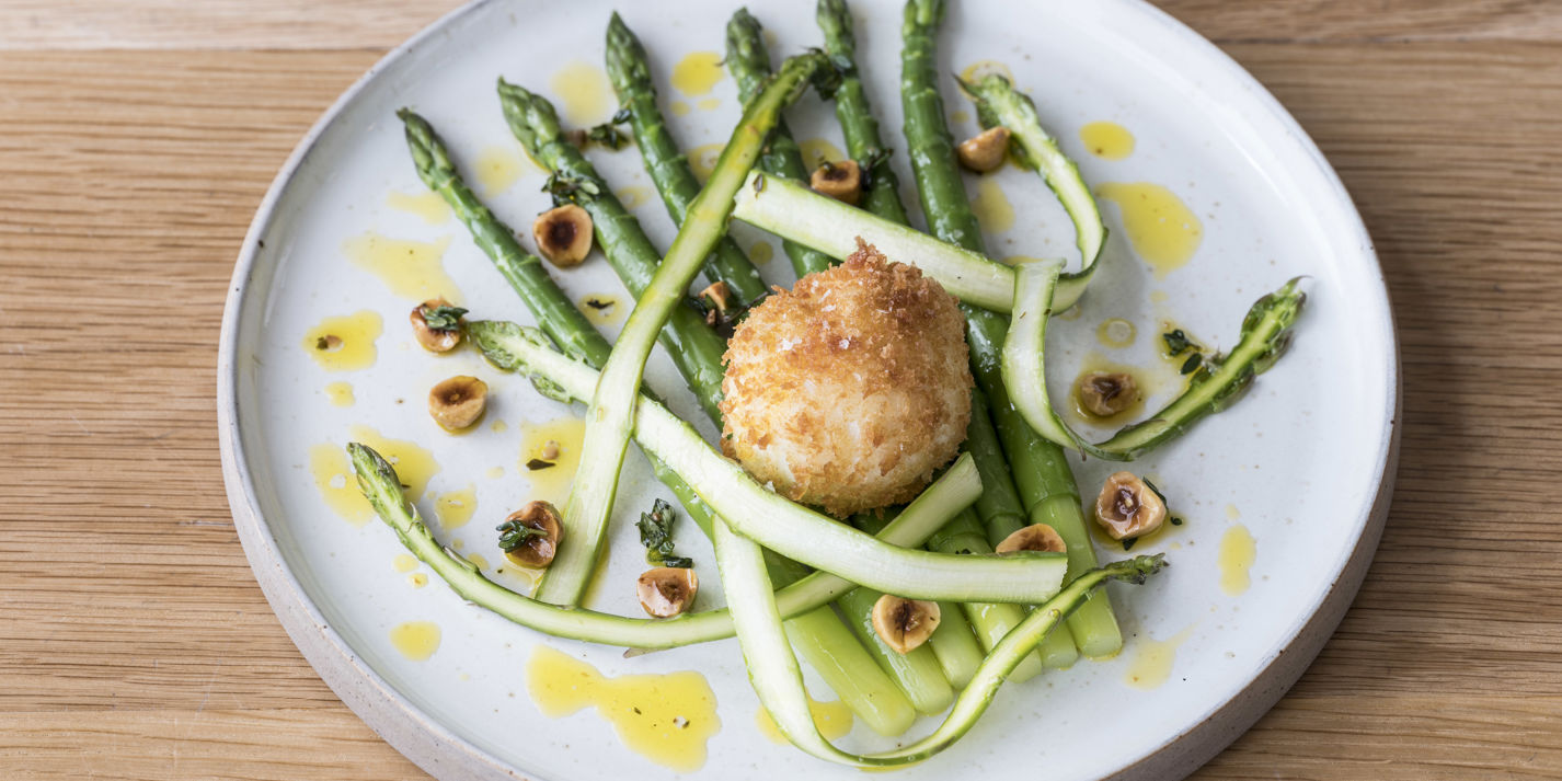 Asparagus Salad Recipe with Crispy Eggs - Great British Chefs
