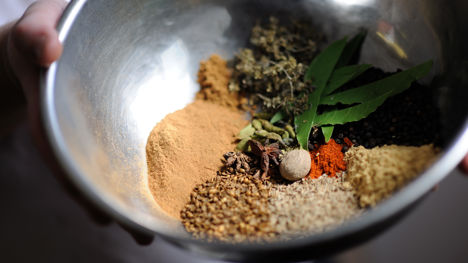 How to toast spices