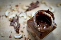 Chocolate and roasted cashew nut butter