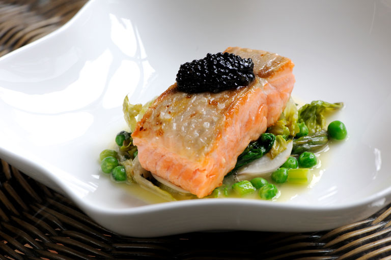 Sea trout with asparagus, peas and caviar 
