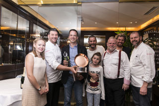 Galvin brothers give amateur bakers a bite of the apple