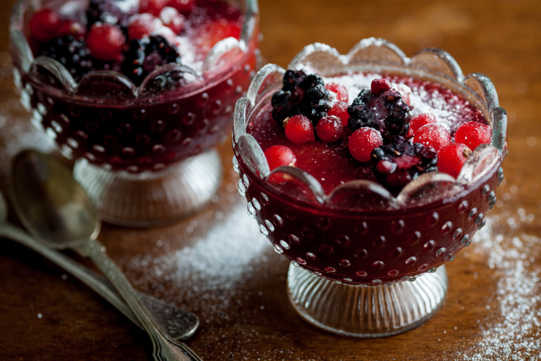Children's mulled 'wine' jellies