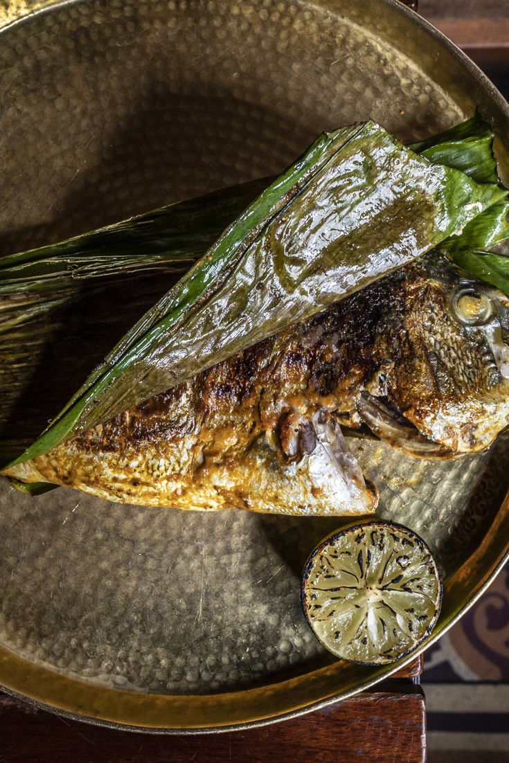 Arabian Gulf-Style Fish in Banana Leaves Recipe