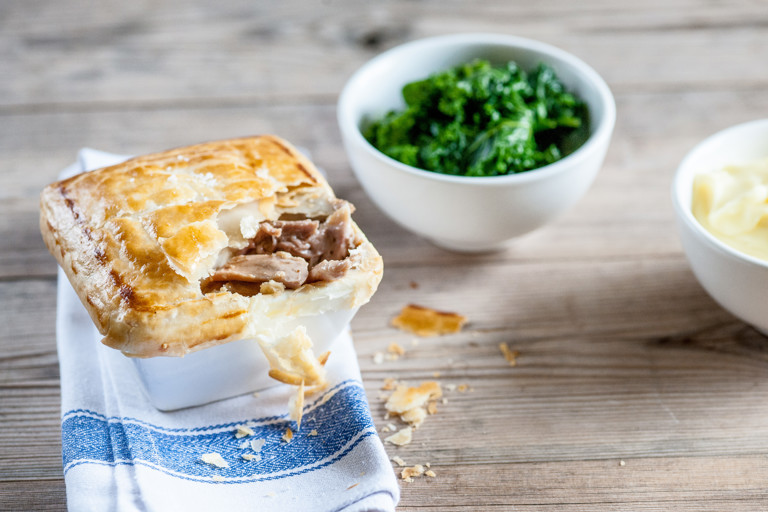 Chicken and mushroom pie