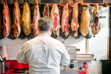 8 must-try dishes when you’re in Madrid