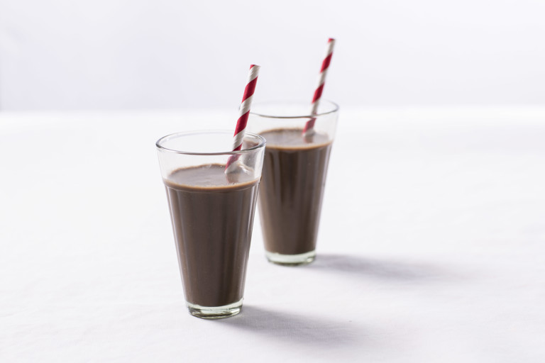 Acai, apple and carrot smoothie