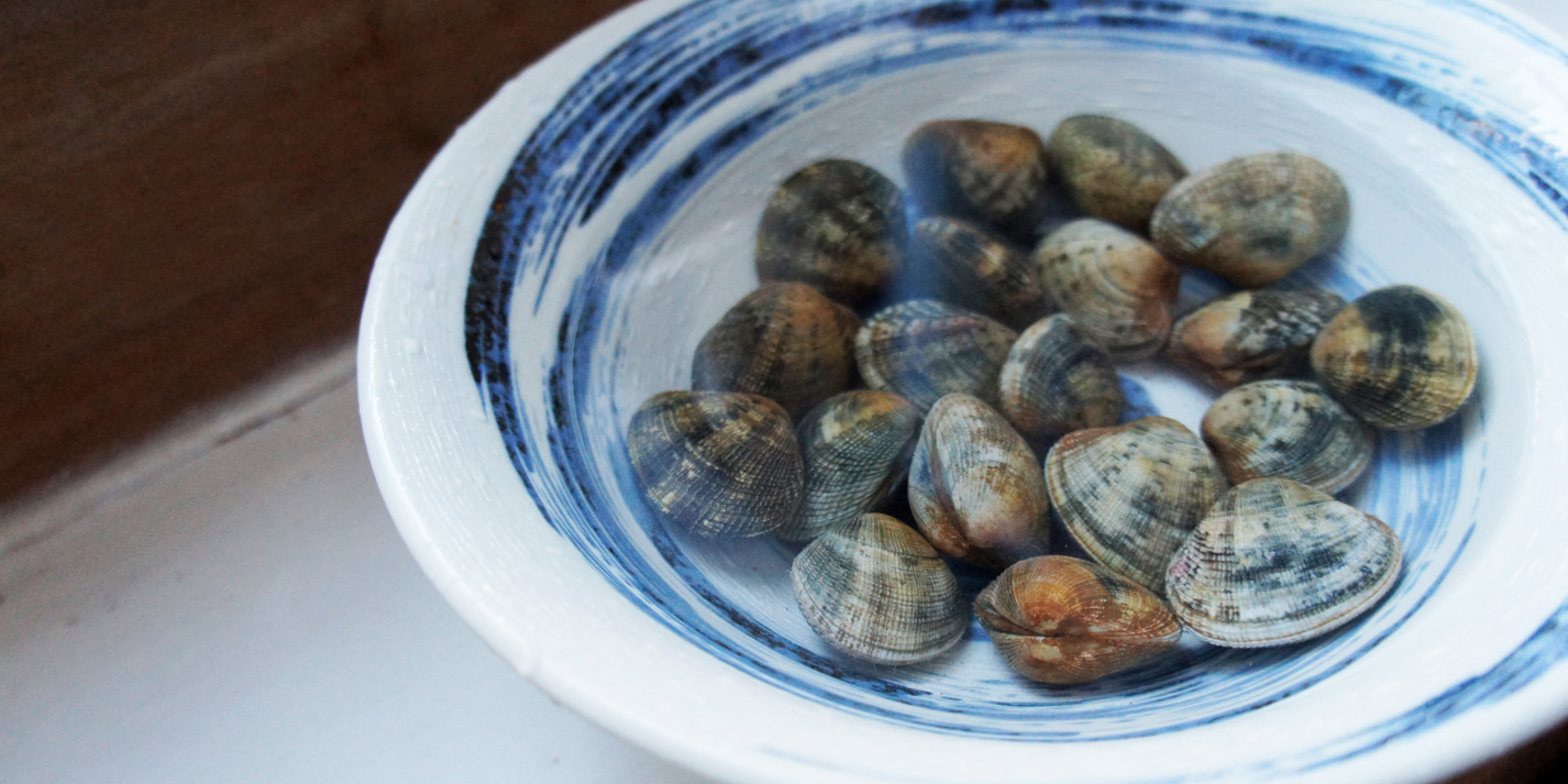 How to Cook Clams - Great British Chefs