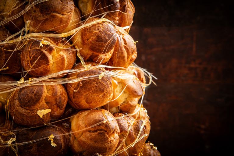 Eggnog croquembouche