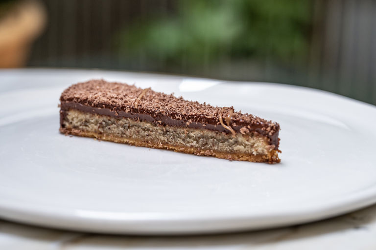  Chocolate and hazelnut tart