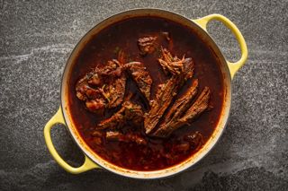 How to slow cook beef