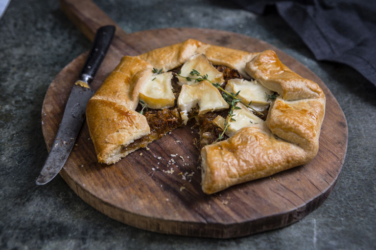 Caramelised shallot and goat’s cheese galette