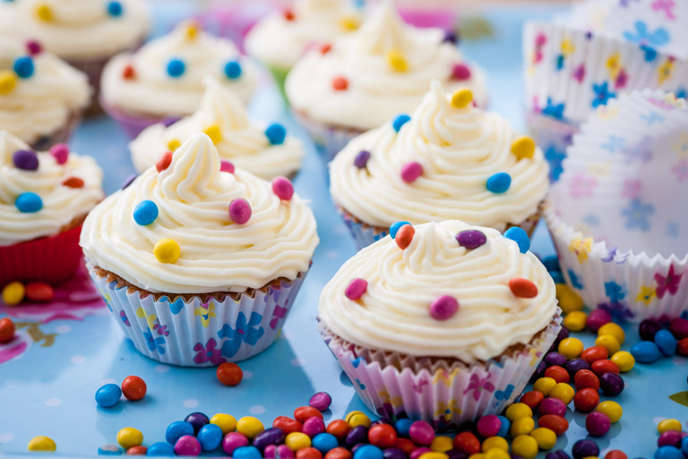 Mini spiced cupcakes with cream cheese frosting