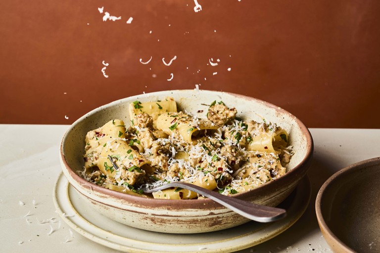 Spicy burnt sausage pasta
