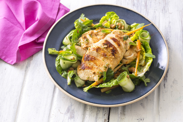 Thai chicken, carrot and cashew salad