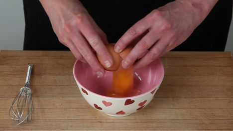 How to beat an egg 