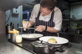 Cook along with Chantelle Nicholson live on Facebook