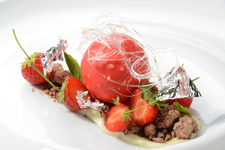 Strawberries and cream, garden mint