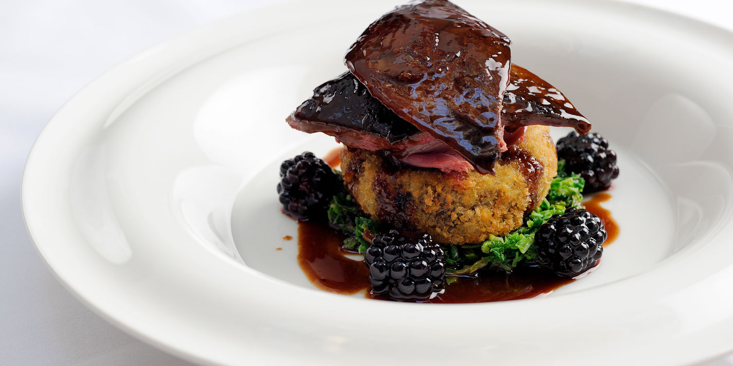 Roast grouse with blackberries and port wine jus