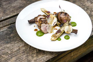 Smoke and Salt: ancient techniques on modern plates