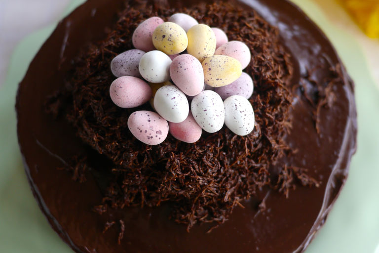Easter nest cake (Prinzregententorte)