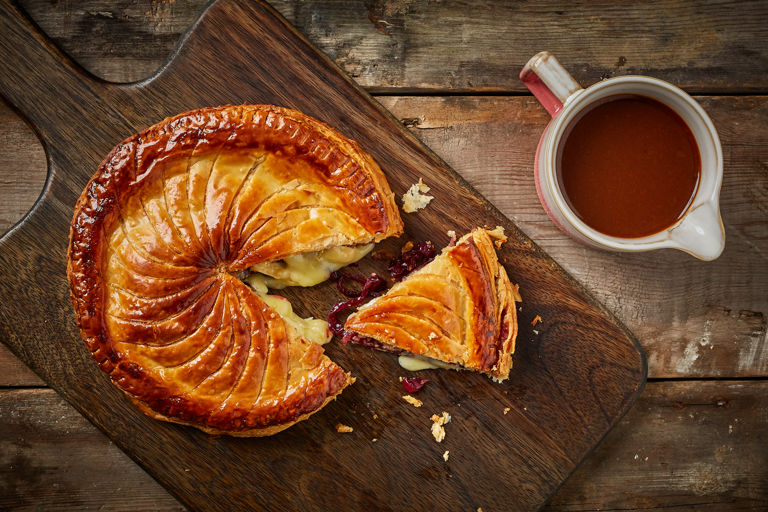 Brie, cranberry and red onion pithivier