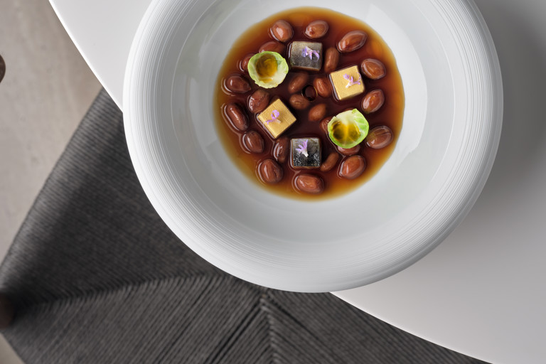 Cacaus del Collaret peanut stew with foie gras and smoked eel