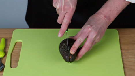 How To Remove An Avocado Pit video