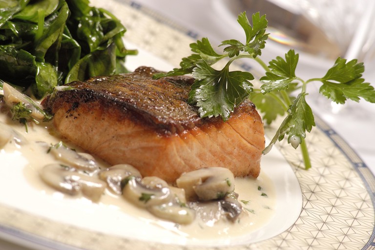 Pan-fried salmon with mushroom sauce