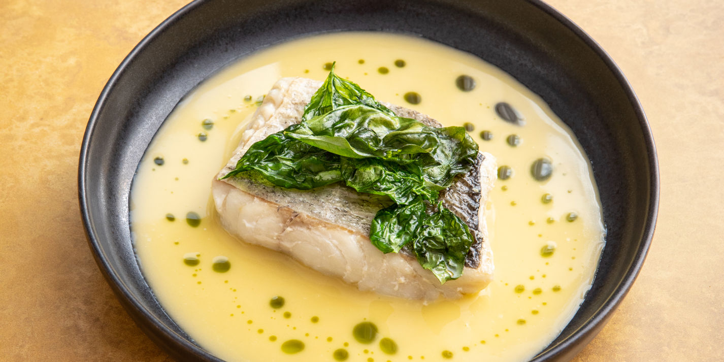 https://media-cdn2.greatbritishchefs.com/media/csrbsv1o/coley-with-beurre-blanc-and-crispy-herbs-3.whqc_1426x713q80.jpg