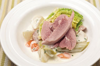 One-pot gammon with braised vegetables